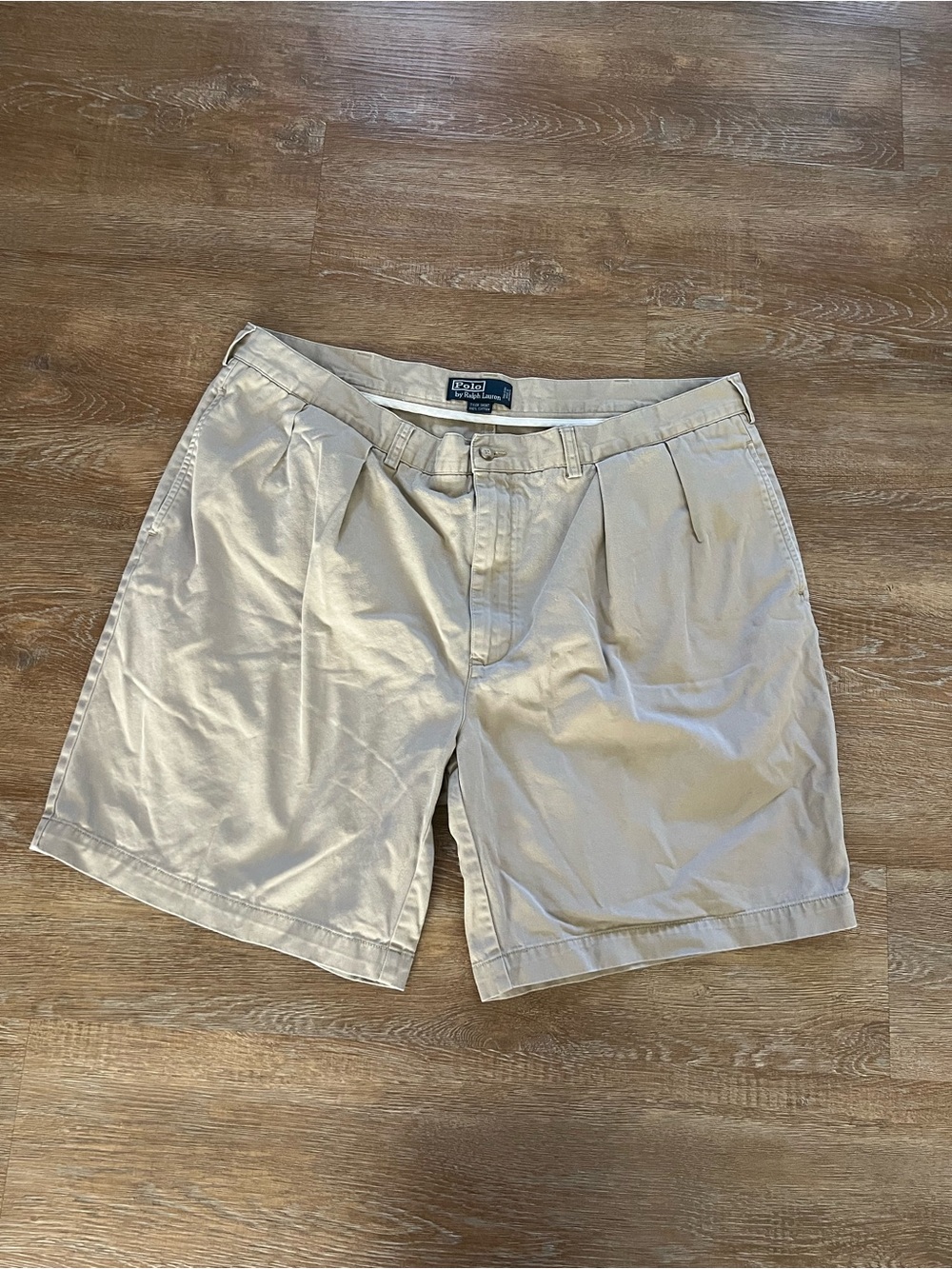 Polo Ralph Lauren Tyler Short Size 42 Khaki 100% Cotton Pleated Chino Shorts